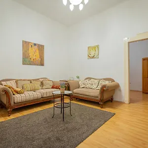 Jackquaters Silver , Будапешт Венгрия
