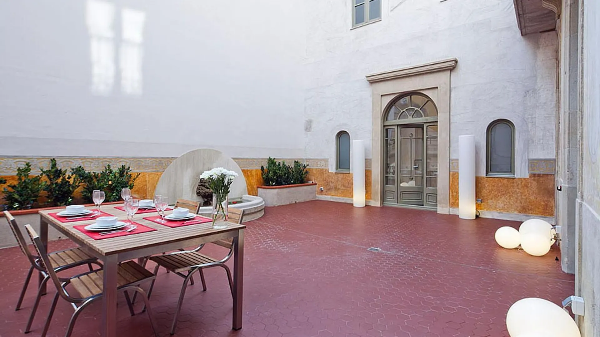 Ola Living Portaferrissa Apartment Barcelona